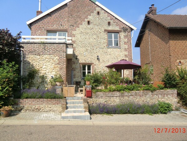 Extérieur maison de vacances [été]