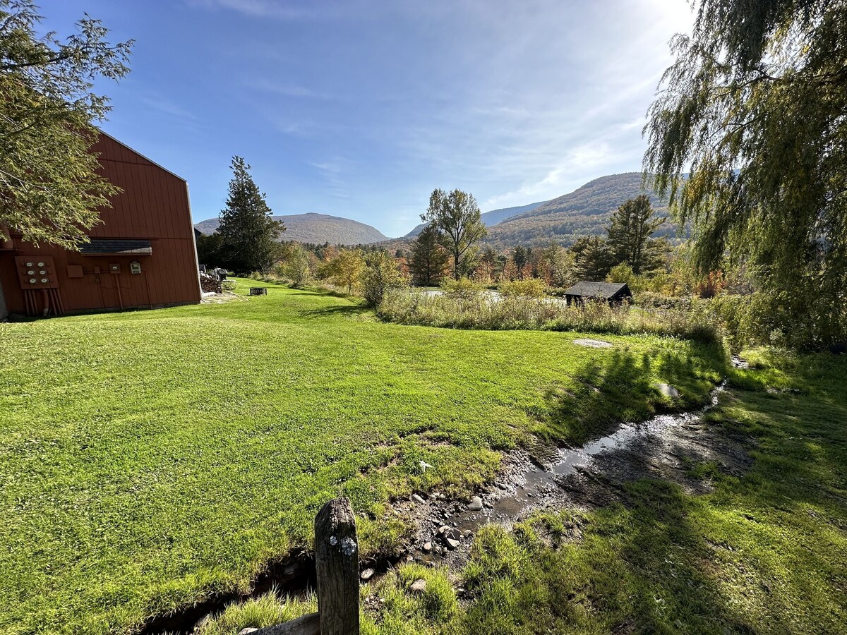 SPECTACULAR CATSKILL OASIS with Hunter Mountain Views, INCREDIBLE LOCATION!!!