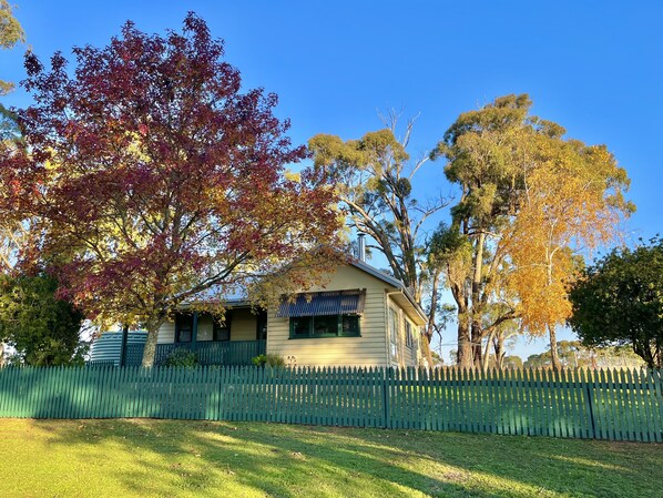 Hilltop Cottage