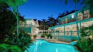 Welcome to GRAND KEY OASIS...