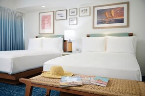 Each unit comes with 2 comfortable Queen size beds! Exact unit will be assigned upon arrival. Views, colors and decor may vary.