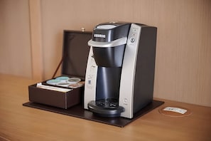 Kaffee und/oder Kaffeemaschine