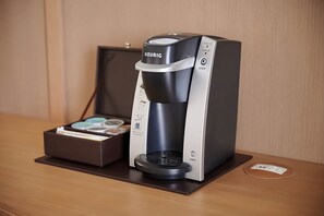 Kaffee und/oder Kaffeemaschine
