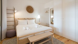 Cozy and bright bedroom with a large closet space #cozy #bright #porto #airbnbporto