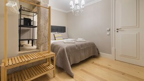 This double bedroom will provide you with your own en-suite bathroom #airbnb #airbnblisbon #portugal #pt #lisbon