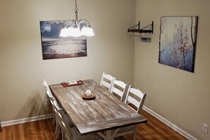 Dinner for 6!  (a few more with the folding chairs we provide in the hall closet)