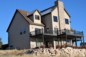 Lake Vista Lodge