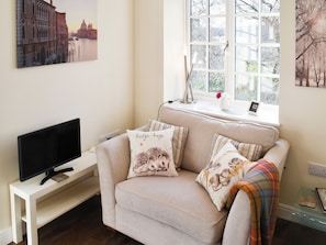 Living area | Highwood Cottage, Ambleside