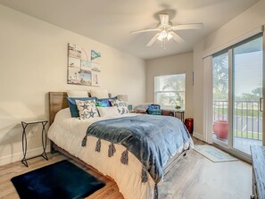 Cozy Primary Bedroom - Great for Viewing Sunrises