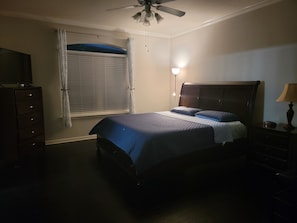 Master bedroom - King size - Night