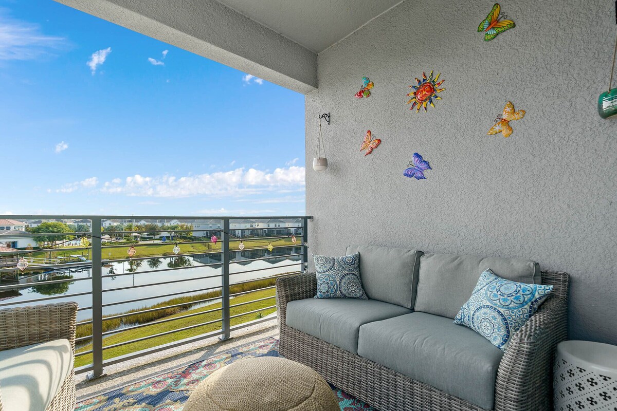 3Br Top Corner Condo – 2 mil to Disney- Baby Friendly – Storey Lake Resort