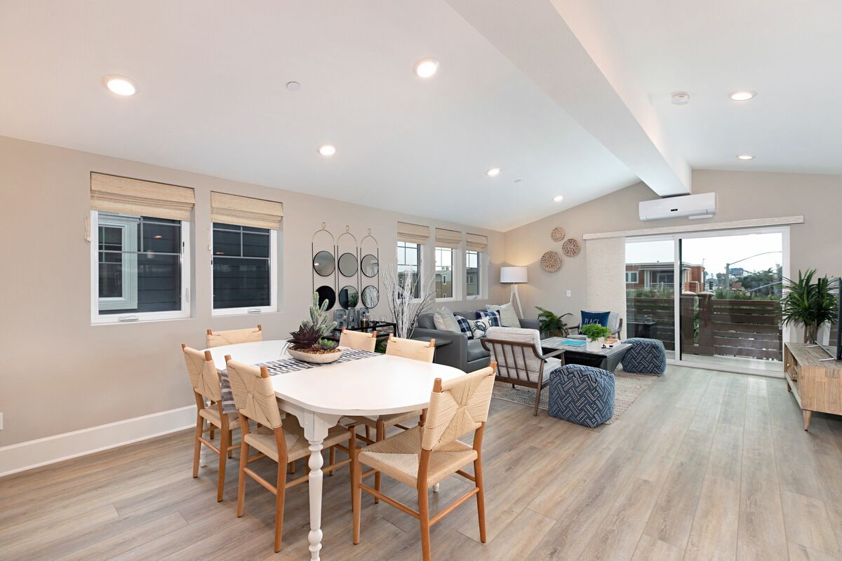 Stylish, Bright 3BD in the Heart of Mission Beach!