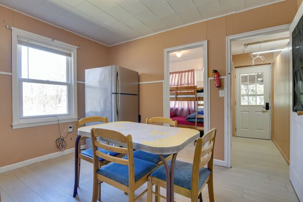 Ellenville Vacation Rental | 2BR | 1BA | 1,000 Sq Ft | 4 Steps Required