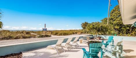 Cottage by the Sea- Anna Maria Island Accommodations