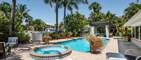 Private Pool/Dock