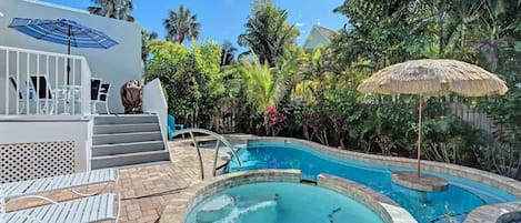 Private Pool and Spa