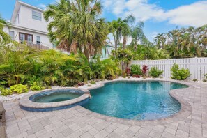 Private Pool and Spa