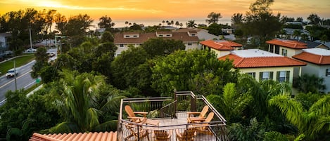 Rooftop Deck