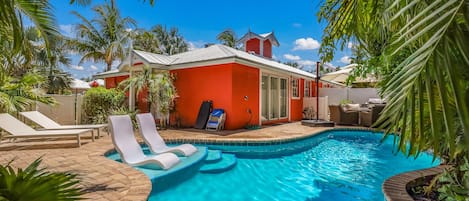 Peach Bellini-Anna Maria Island Accommodations