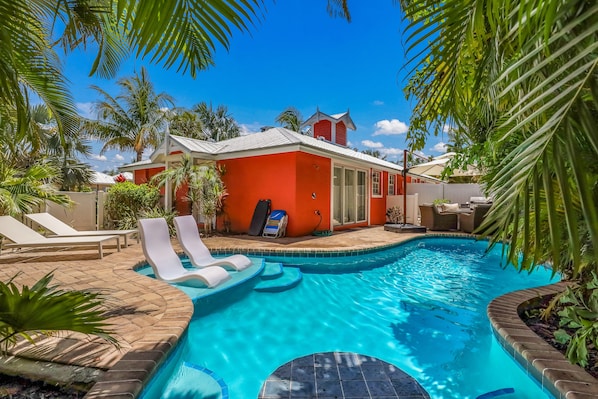 Peach Bellini-Anna Maria Island Accommodations