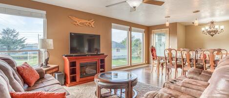 Living Room Bungalow by the Bay