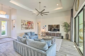 Living Room | Central Air