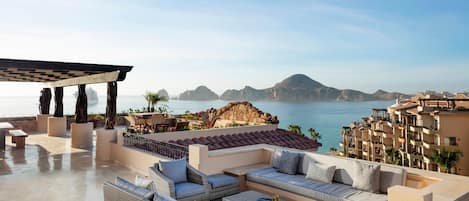 3000sqft Patio With Luxury Furnishings