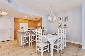 1 Portofino Dr 1506 Pensacola-large-013-025-1 Portofino Dr Unit 15068-1500x1000-72dpi