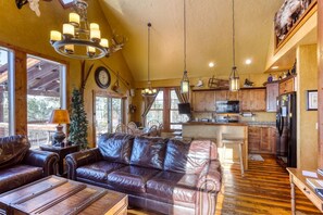 Livingroom  and kitchen