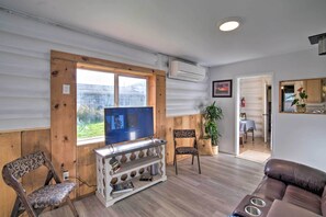 Living Room | Smart TV