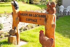 Druim an Lochain cottage