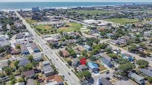 Centrally located to everything Galveston Island has to offer !!!