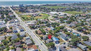 Centrally located to everything Galveston Island has to offer !!!