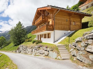Chalet Mountain Star