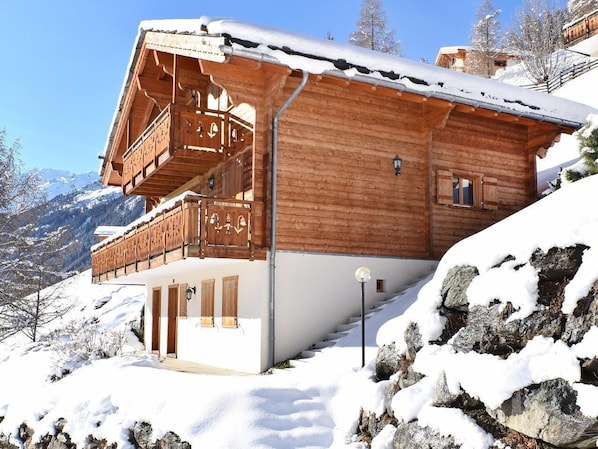 Chalet Mountain Star