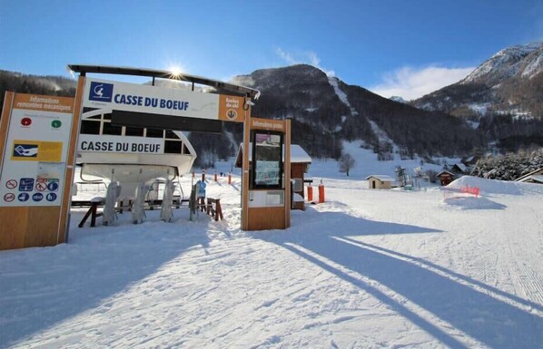 Snow and ski sports