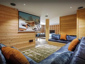 Home cinema