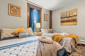 Bedroom 3 with 2 Full Size Beds / Angle 2
