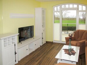 Meubles, Propriété, Cabinetry, Bâtiment, Bois, Design Intérieur, Fenêtre, Salon, Sol, Sol