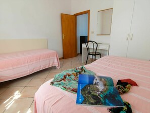 Möbel, Eigentum, Tabelle, Grün, Komfort, Holz, Textil, Gebäude, Interior Design, Geschirr