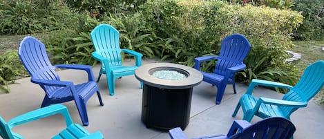 Fire Pit on the back patio 