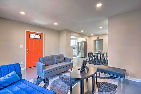 Atlanta Vacation Rental | 3BR | 2BA | Stairs Required for Entry | 1,200 Sq Ft