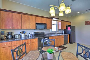 Kitchen | Fully Equipped