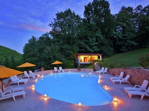 Schwimmbad des Ferienhauses