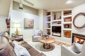 Living Room | Free WiFi | Central Heat & A/C | Open Floor Plan