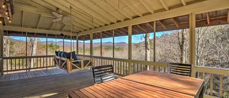 Ellijay Vacation Rental | 2BR | 2BA | Stairs Required | 1,244 Sq Ft