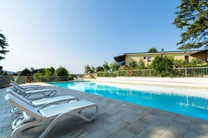 Holiday Home Swimming Pool