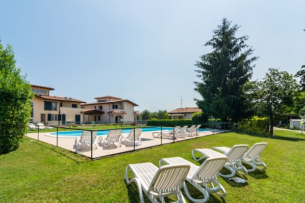 Holiday Home Swimming Pool