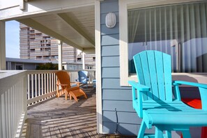 PHOTO-SHOWING-ATTACHED-SIDE-BALCONY