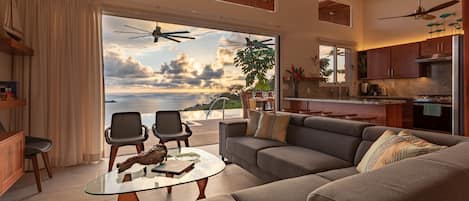 The perfect vacation home for families, reunions, weddings!